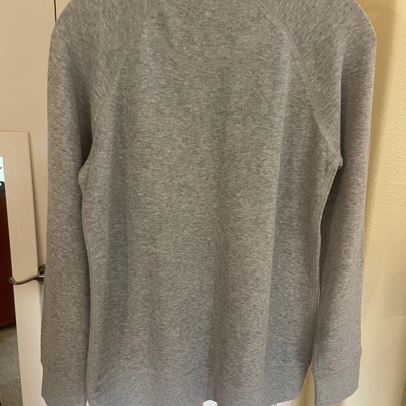 Tommy Bahama Aruba embellished crew - Picture 2 of 7